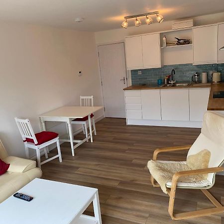 Adorable One-Bedroom Flat With Patio Garden. Southwick  Luaran gambar
