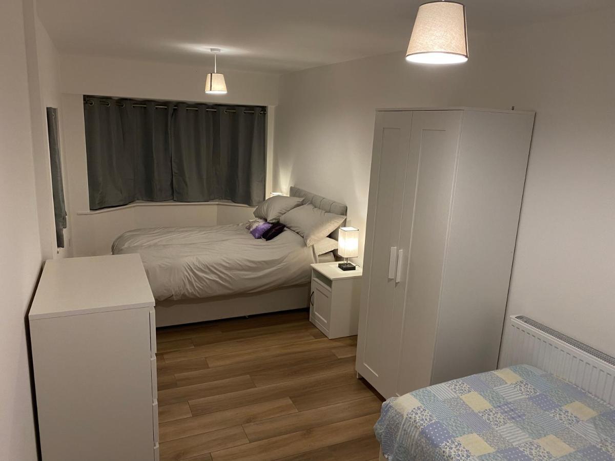 Adorable One-Bedroom Flat With Patio Garden. Southwick  Luaran gambar