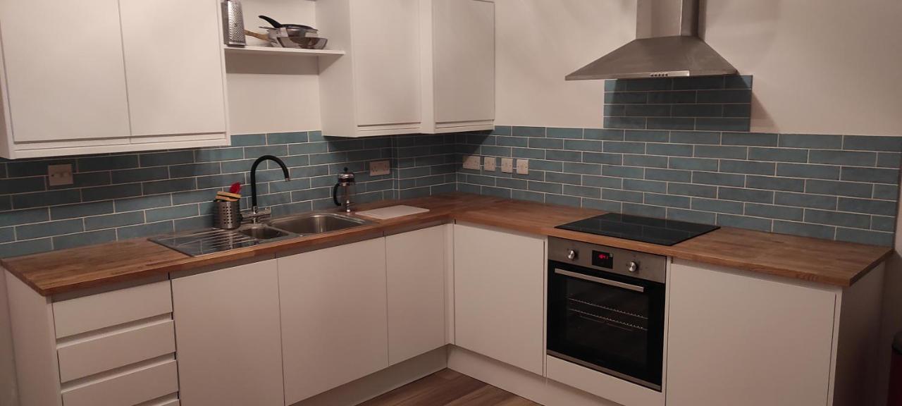 Adorable One-Bedroom Flat With Patio Garden. Southwick  Luaran gambar
